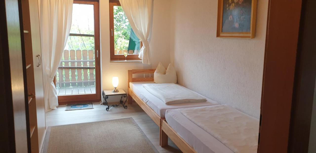 Burgauer Hof Apartment ภายนอก รูปภาพ